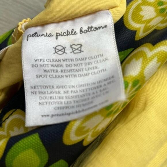 Petunia Pickle Bottom Backpack Diaper Bag Passport to Prague Retired Print‎ - Picture 7 of 7